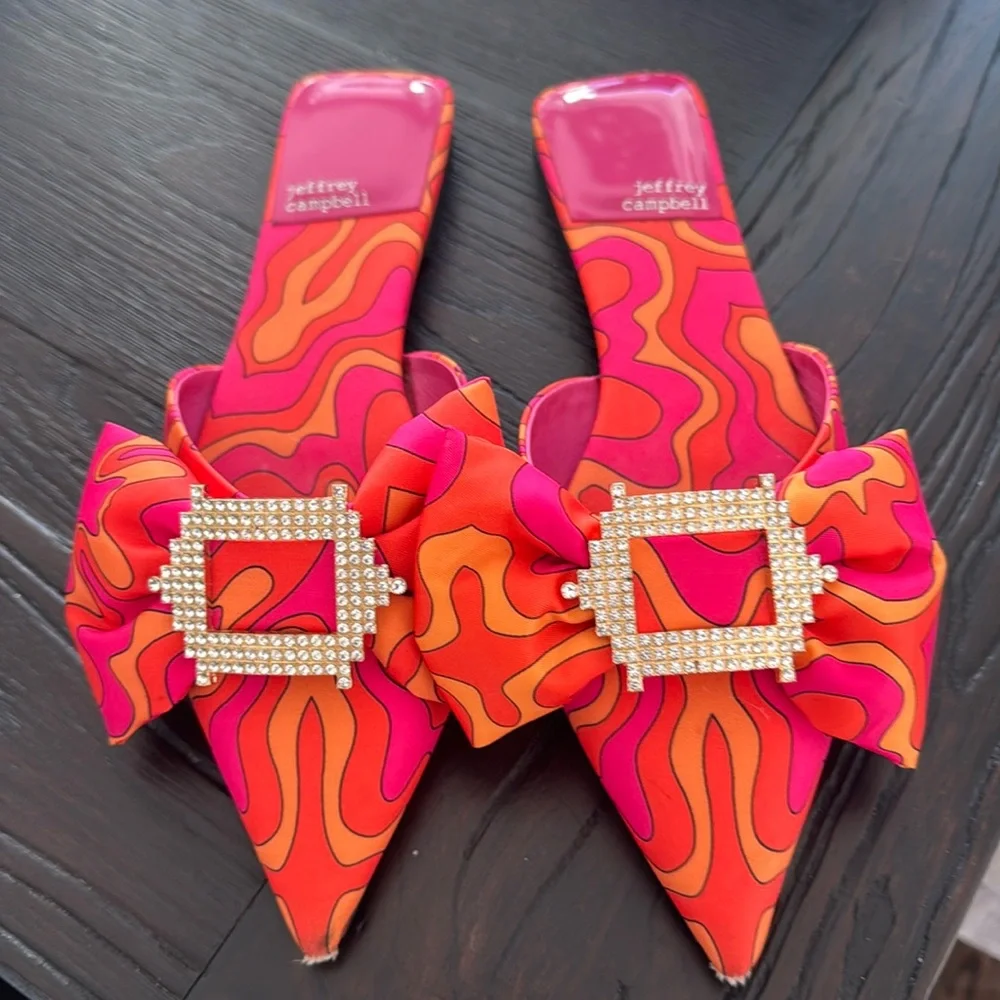 Paisley print orange and pink with rhinestone embellishments - Picture 1 of 3